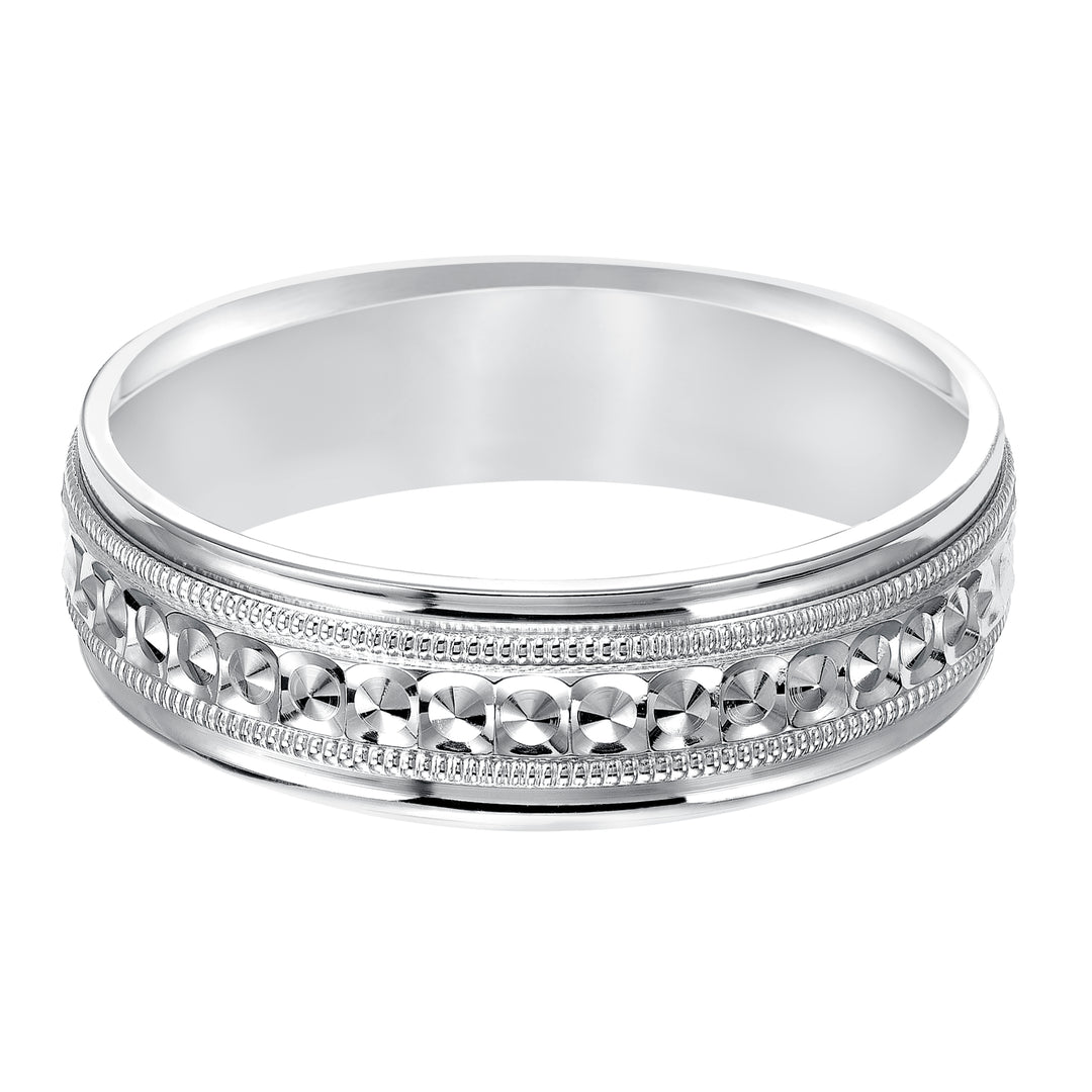 This low-dome styled, Comfort Fit wedding band features an eye-catching design with a bright finish, milgrain and round edges