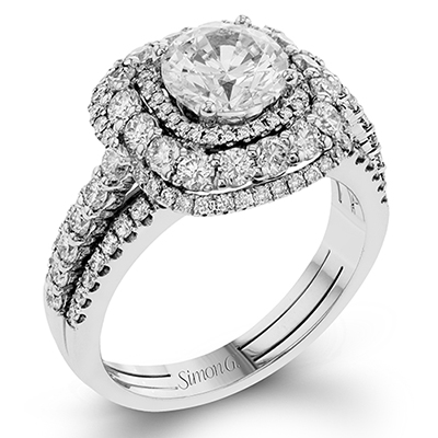 Engagement Ring in 18k Gold with Diamonds