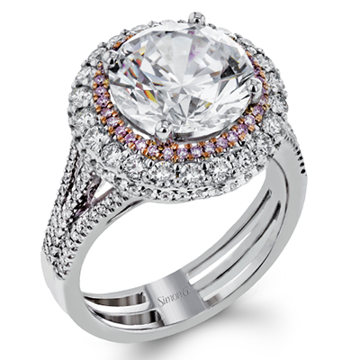 Engagement Ring in 18k Gold with Diamonds