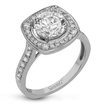 Engagement Ring in 18k Gold with Diamonds