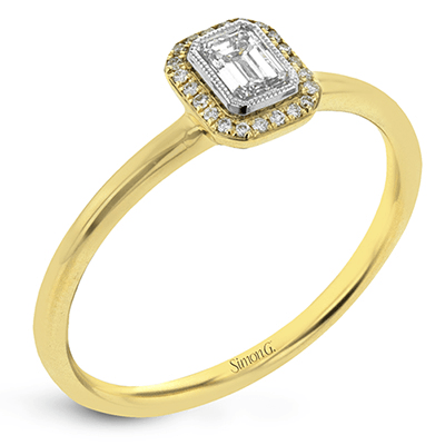 Engagement Ring in 18k Gold with Diamonds