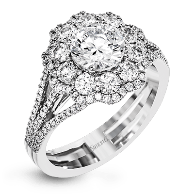 Engagement Ring in 18k Gold with Diamonds