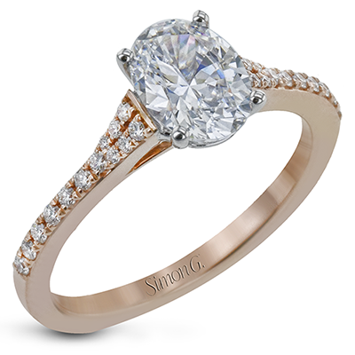 Engagement Ring in 18k Gold with Diamonds