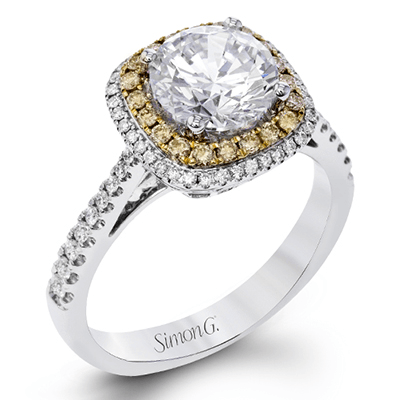 Engagement Ring in 18k Gold with Diamonds