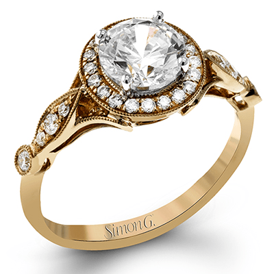 Engagement Ring in 18k Gold with Diamonds