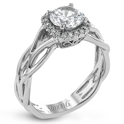 Engagement Ring in 18k Gold with Diamonds