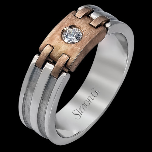 Men Ring in 18k Gold with Diamonds