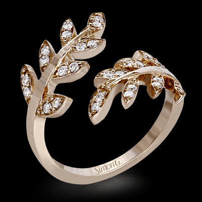 Right Hand Ring in 18k Gold with Diamonds