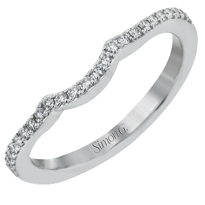 Engagement Ring in 18k Gold with Diamonds