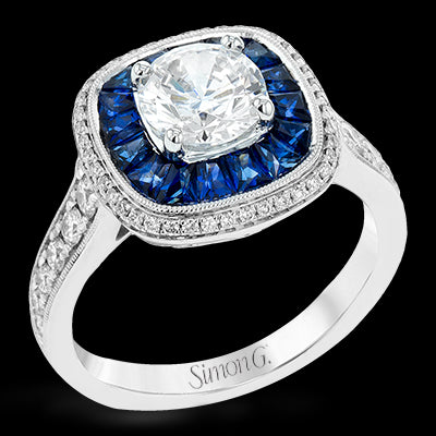 Engagement Ring in 18k Gold with Diamonds