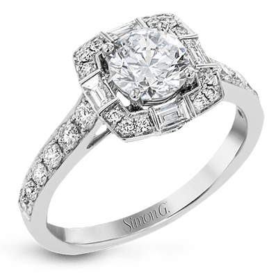 Engagement Ring in 18k Gold with Diamonds