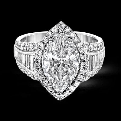 Engagement Ring in 18k Gold with Diamonds