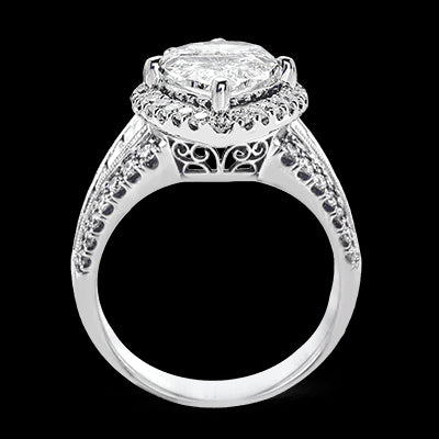 Engagement Ring in 18k Gold with Diamonds