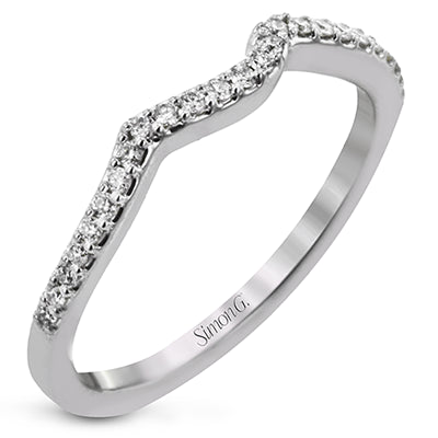 Engagement Ring in 18k Gold with Diamonds