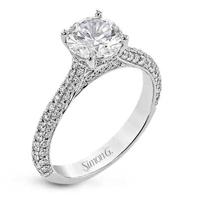 Engagement Ring in 18k Gold with Diamonds
