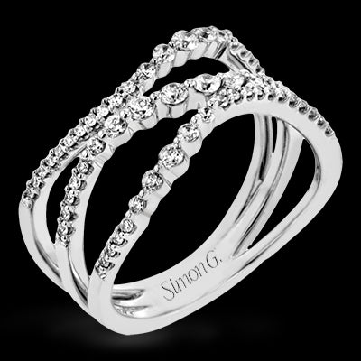 Right Hand Ring in 18k Gold with Diamonds