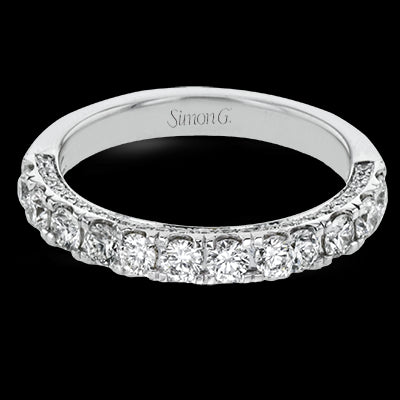 Engagement Ring in 18k Gold with Diamonds