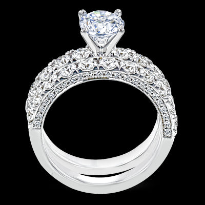 Engagement Ring in 18k Gold with Diamonds