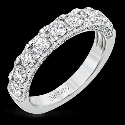 Engagement Ring in 18k Gold with Diamonds