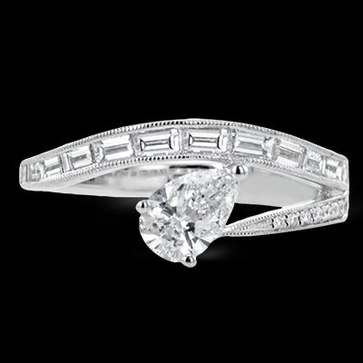 Engagement Ring in 18k Gold with Diamonds