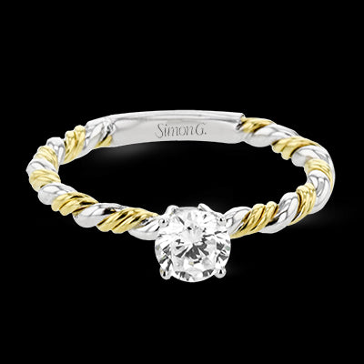 Engagement Ring in 18k Gold