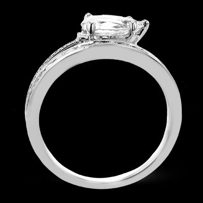 Engagement Ring in 18k Gold with Diamonds