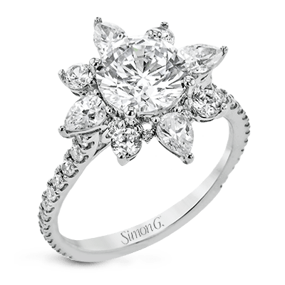 Engagement Ring in 18k Gold with Diamonds