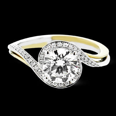 Engagement Ring in 18k Gold with Diamonds