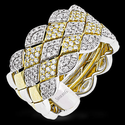 Right Hand Ring in 18k Gold with Diamonds