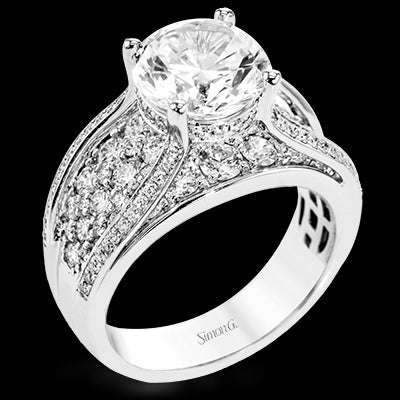 Engagement Ring in 18k Gold