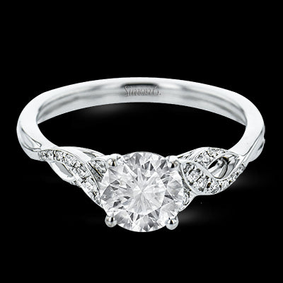 Engagement Ring in 18k Gold with Diamonds