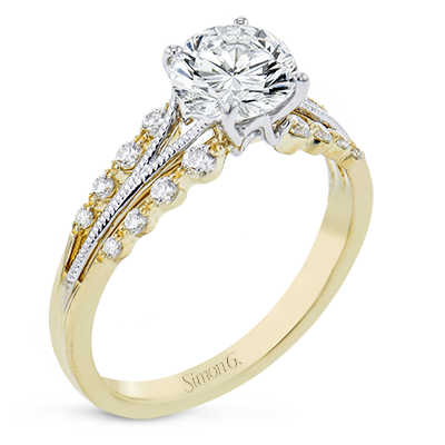 Engagement Ring in 18k Gold with Diamonds