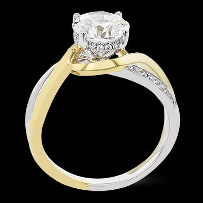 Engagement Ring in 18k Gold with Diamonds