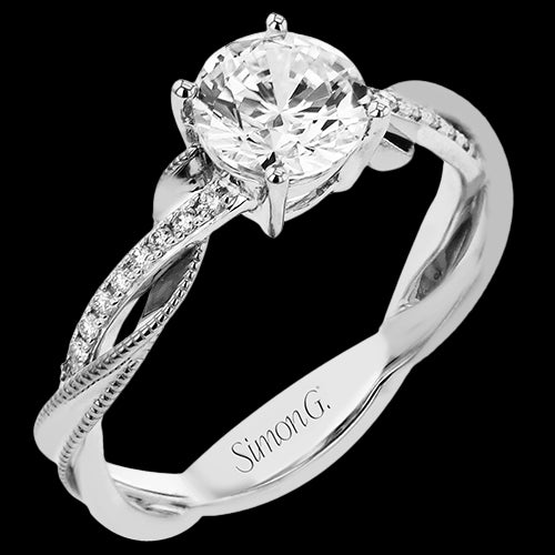 Engagement Ring in 18k Gold with Diamonds