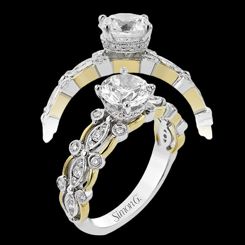 Engagement Ring in 18k Gold with Diamonds