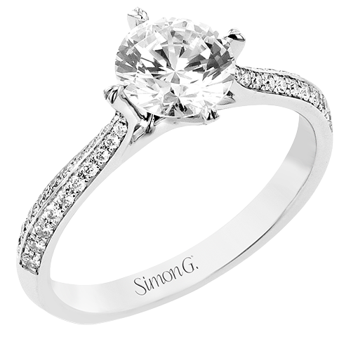 Engagement Ring in 18k Gold with Diamonds