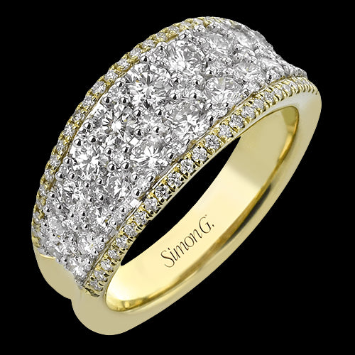 Right Hand Ring in 18k Gold with Diamonds