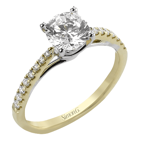 Engagement Ring in 18k Gold with Diamonds