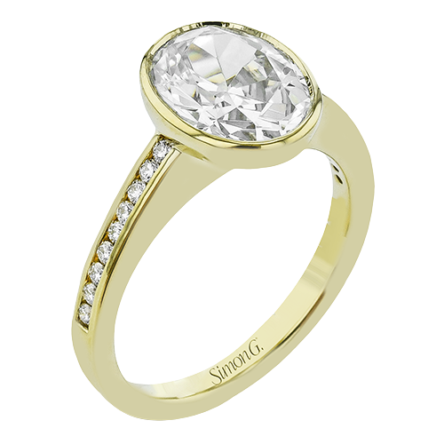 Engagement Ring in 18k Gold with Diamonds