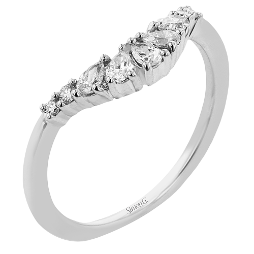 Wedding Band in 18k Gold with Diamonds