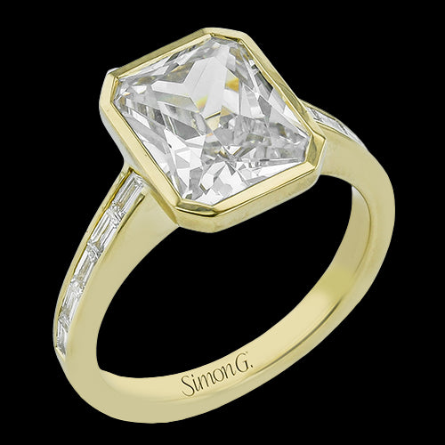 Engagement Ring in 18k Gold