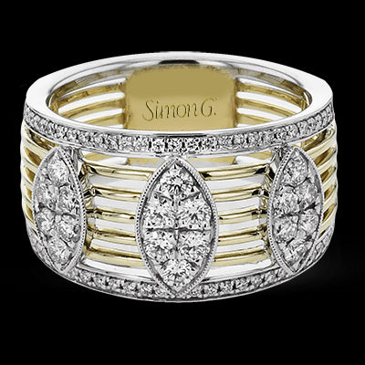 Right Hand Ring in 18k Gold with Diamonds