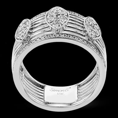 Right Hand Ring in 18k Gold with Diamonds