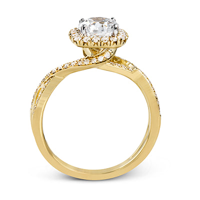 Engagement Ring in 18k Gold with Diamonds