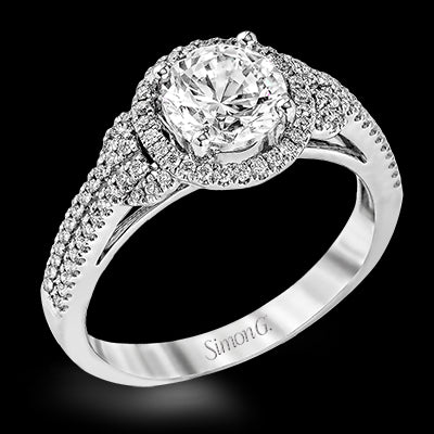 Engagement Ring in 18k Gold with Diamonds