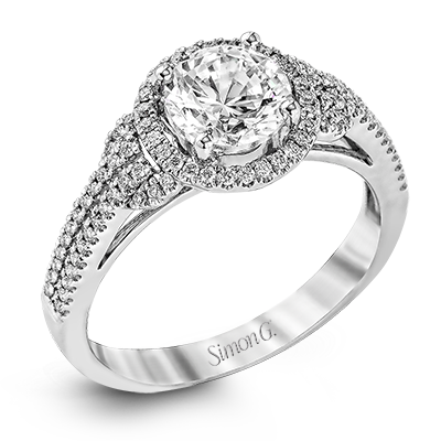 Engagement Ring in 18k Gold with Diamonds