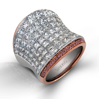 Right Hand Ring in 18k Gold