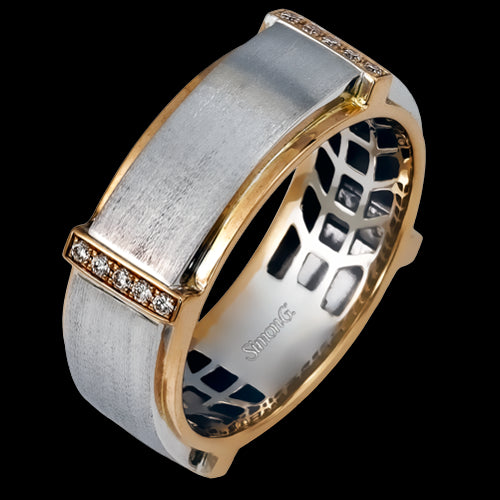 Men Ring in 14k Gold with Diamonds