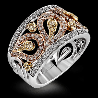 Right Hand Ring in 18k Gold with Diamonds