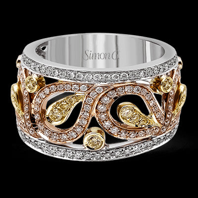 Right Hand Ring in 18k Gold with Diamonds